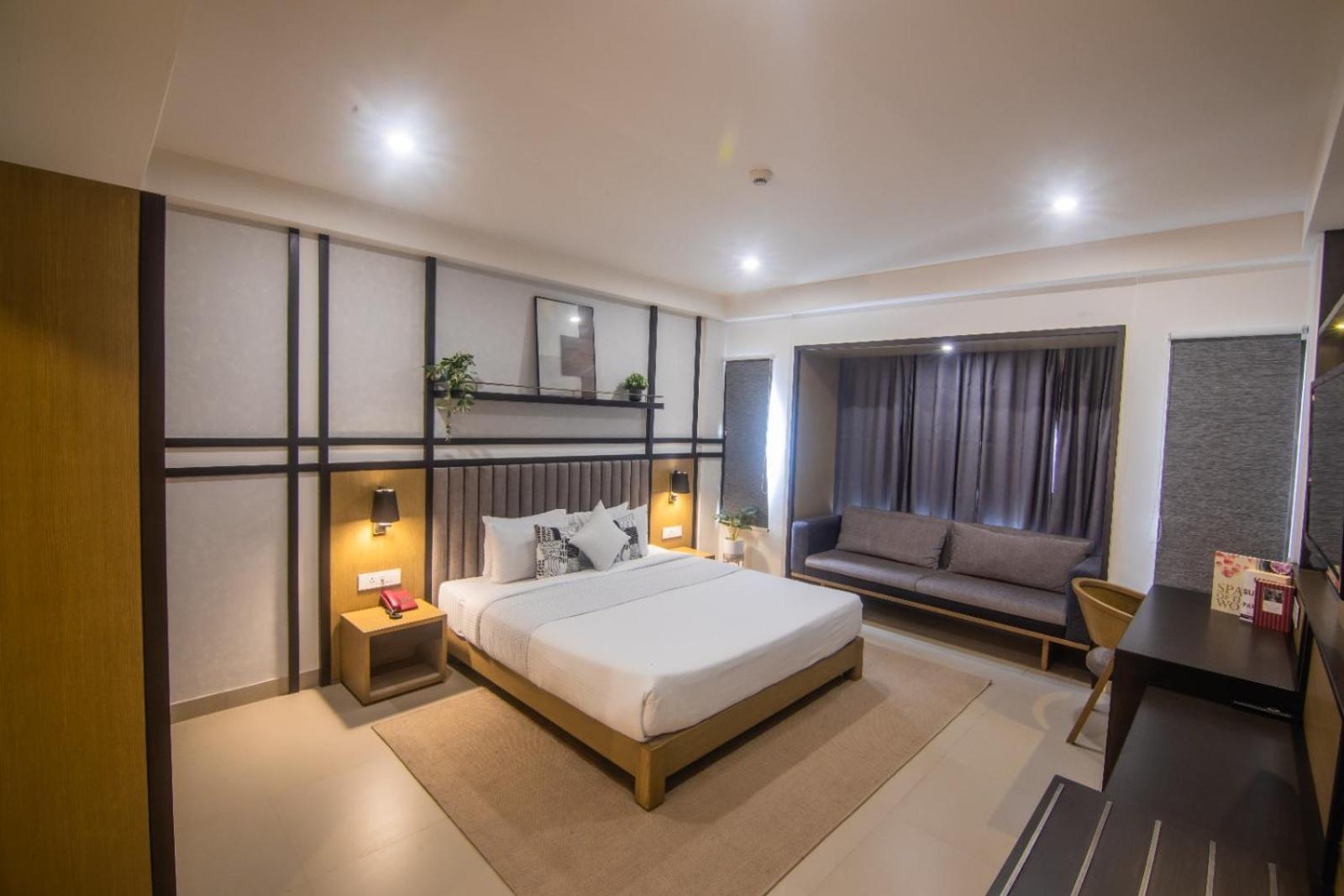 Purple Cloud Hotel Devanahalli Exterior photo